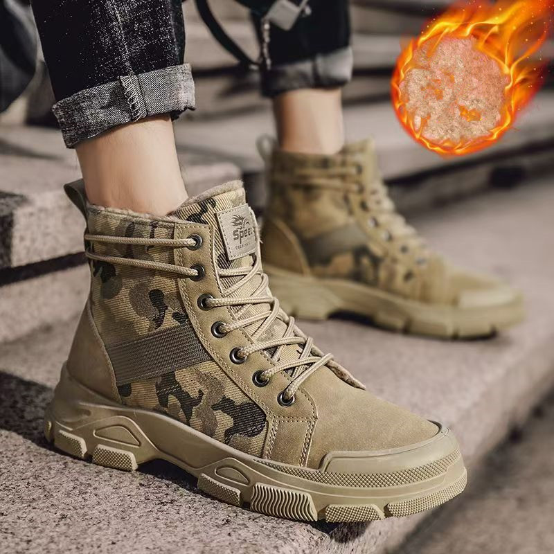 Men'S Fashion Jeans And Boots - Bottes de Camouflage isolées à semelles